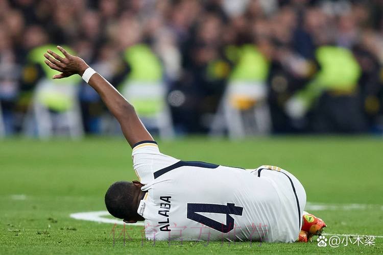 阿拉巴复出在即 将从明天开始回到皇马合练中